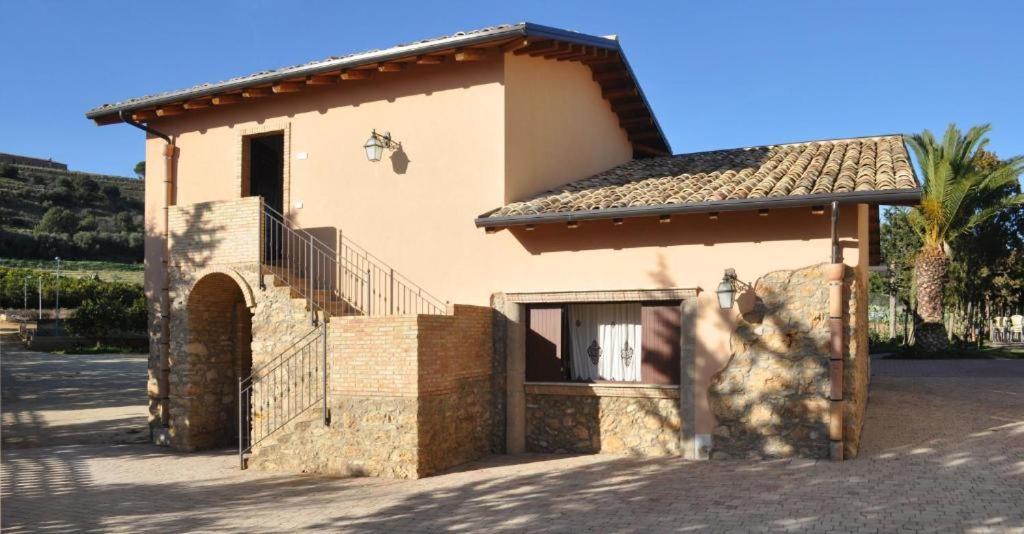 Tenuta Bellaprima Niscemi Bagian luar foto